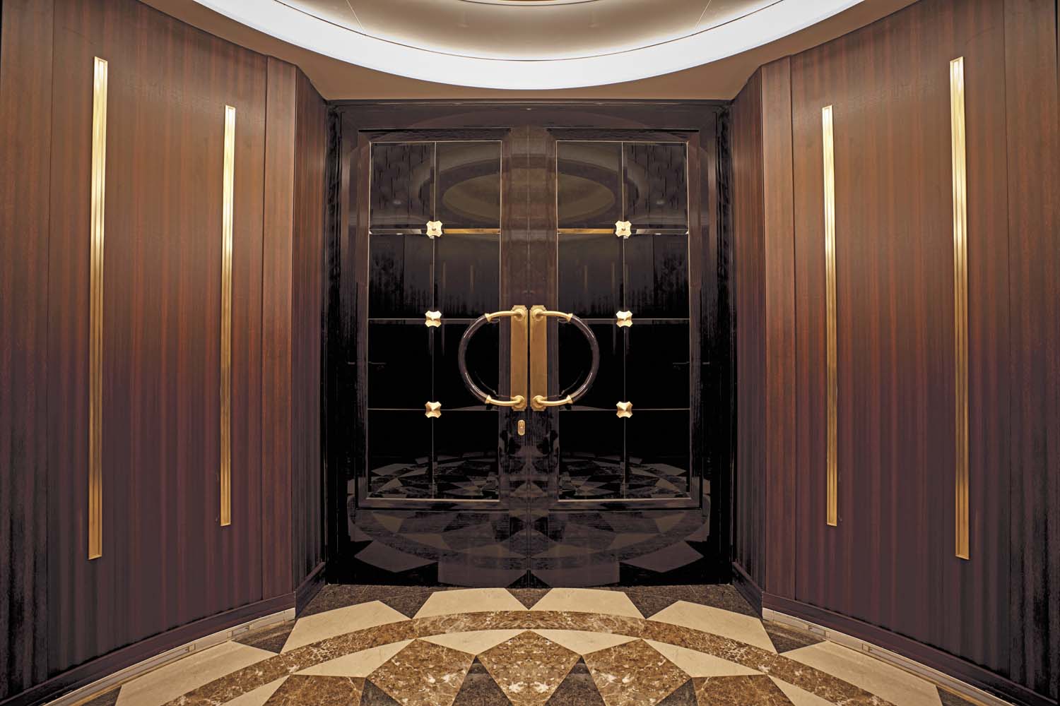 EXP Regent Suite Entry.jpg